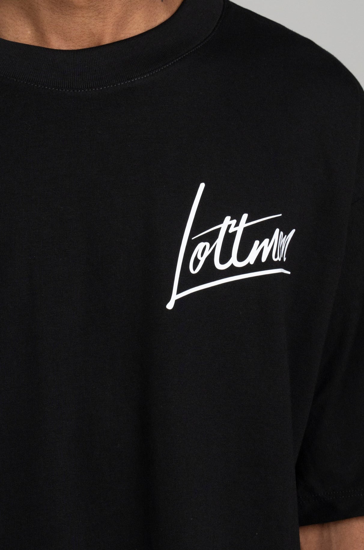 Camiseta Details Oversized Black